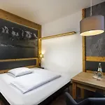 ميركيور غارمش بارتنكيرشن جارمش بارتنكيرشن