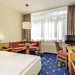 ميركيور غارمش بارتنكيرشن 4*