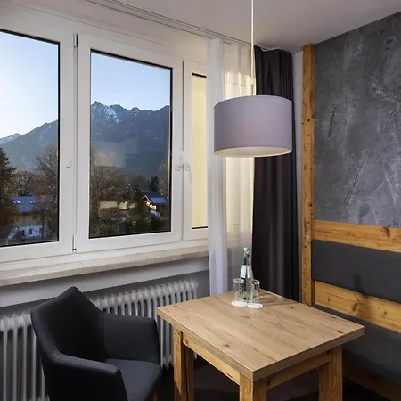 Sunday Partenkirchen 4* Γκάρμις-Παρτενκίρχεν