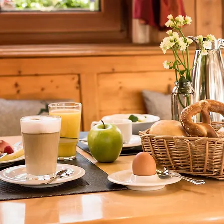 Hotel Sunday Partenkirchen 4*